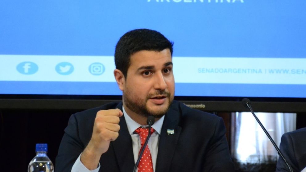 La tregua legislativa tuvo un debut frustrante en la bicameral de DNU