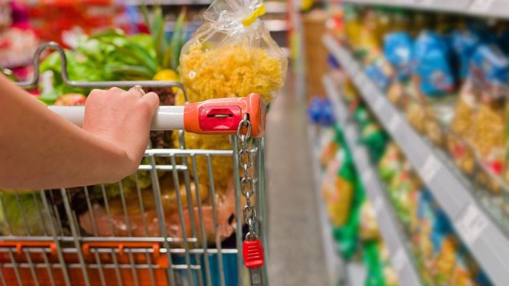 La canasta básica subió 1,6% en julio y una familia tipo necesitó $44.521 para no ser pobre