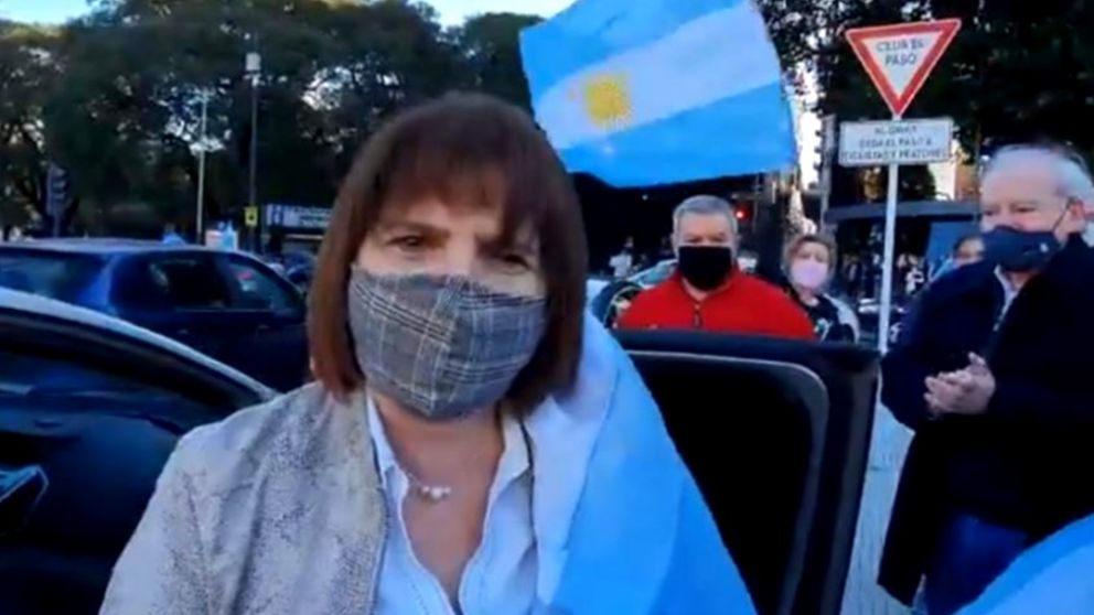 Bullrich profundiza la interna en la oposición: "A los que no quieran poner la cabeza, los van a pasar por arriba"