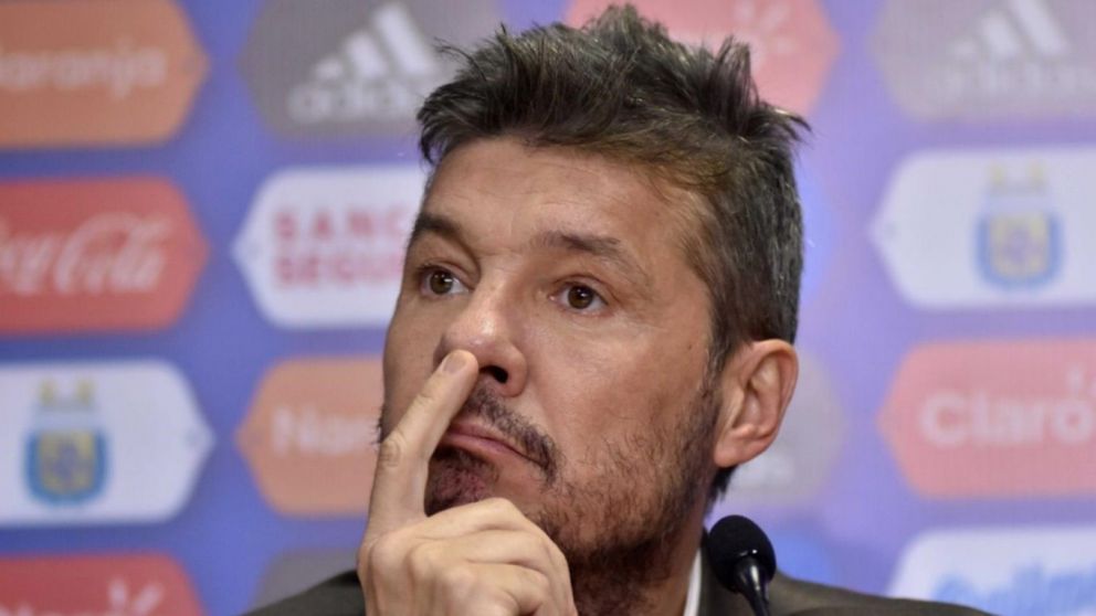 Tinelli particip� de la "Mesa contra el Hambre"