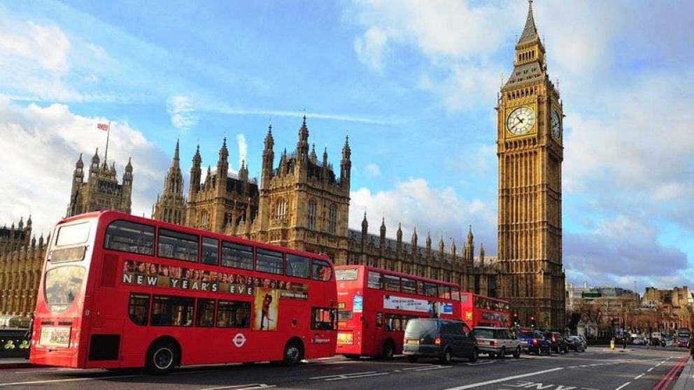 El Reino Unido entró oficialmente en recesión