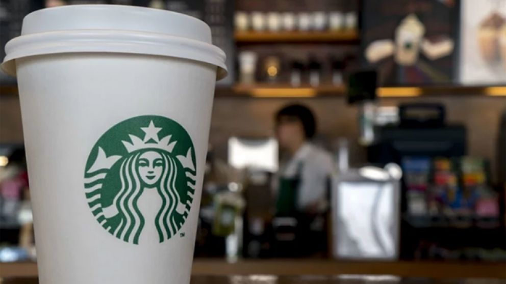 Burger King y Starbucks transferir�n empleados a PedidosYa