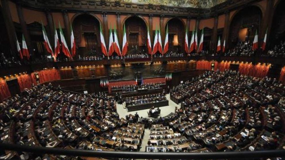 Escándalo en Italia por diputados que cobraron subsidios por la pandemia