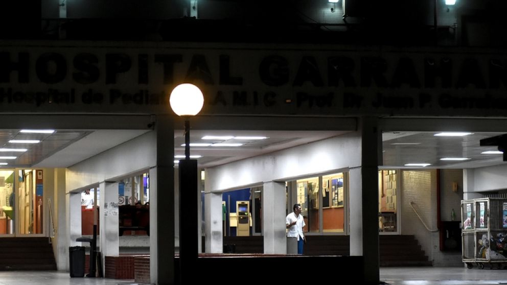 Médicos del Garraham aseguraron que se improvisan salas