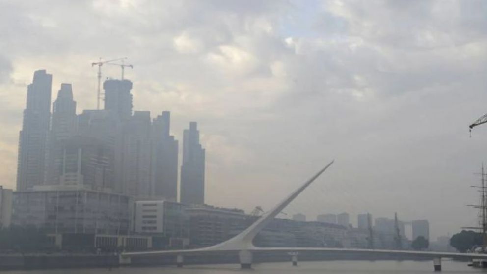 El humo podría volver si no se apagan los incendios