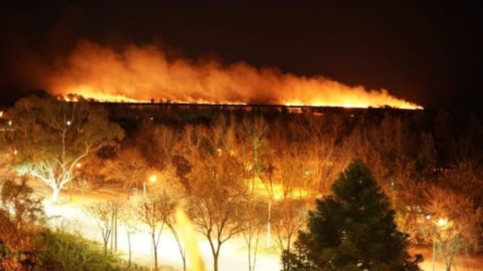 El incendio ya afecta más de 90 mil hectáreas