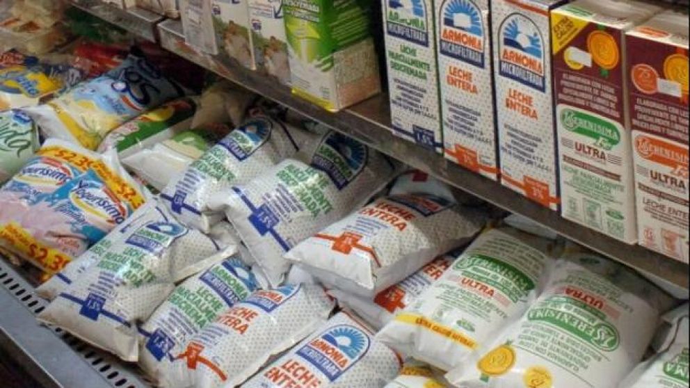 Mayoristas y cadenas provinciales bloquearon compras a Mastellone