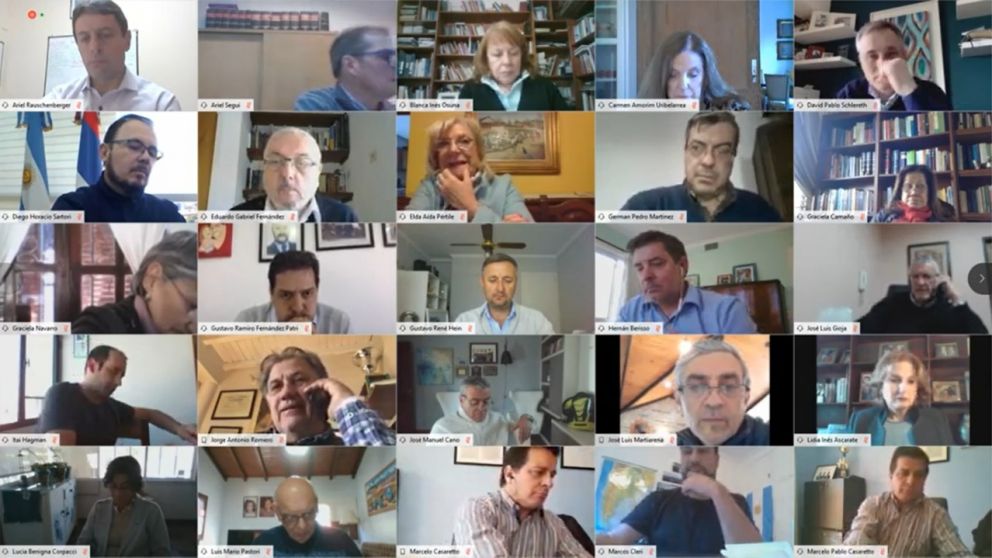 El dictamen fue aprobado con 27 votos contra 22