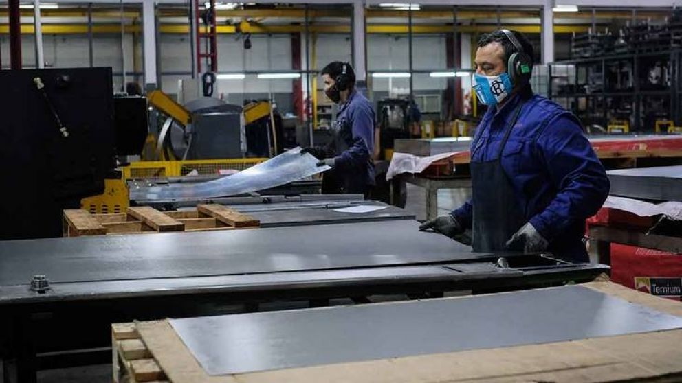 ATP hasta fin de año, uno de los pedidos de la Unión Industrial Argentina al Gobierno