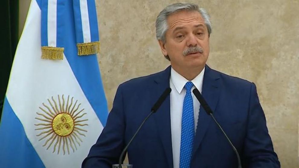 Alberto Fernández encabeza la apertura de un hospital para pacientes de coronavirus en La Matanza