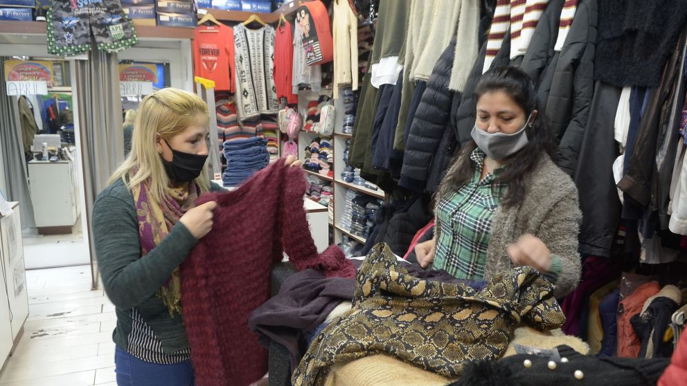 Nueva fase: el lunes ya abrirá el 95% de los comercios en CABA