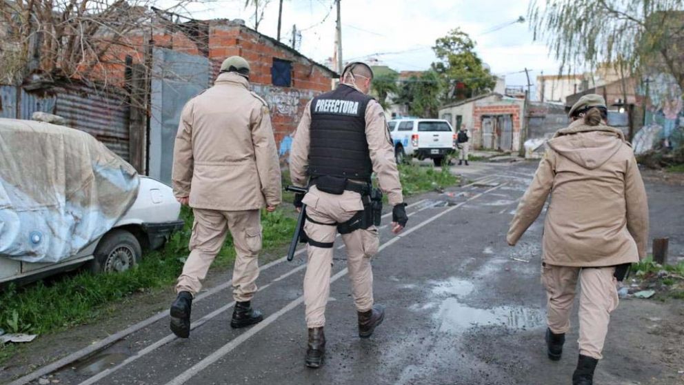 Efectivos de la Prefectura Naval comenzaron a desplegarse en ocho distritos del conurbano bonaerense