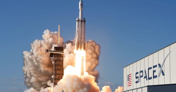 SpaceX busca USD 75.000 millones en la mayor OPV de la historia
