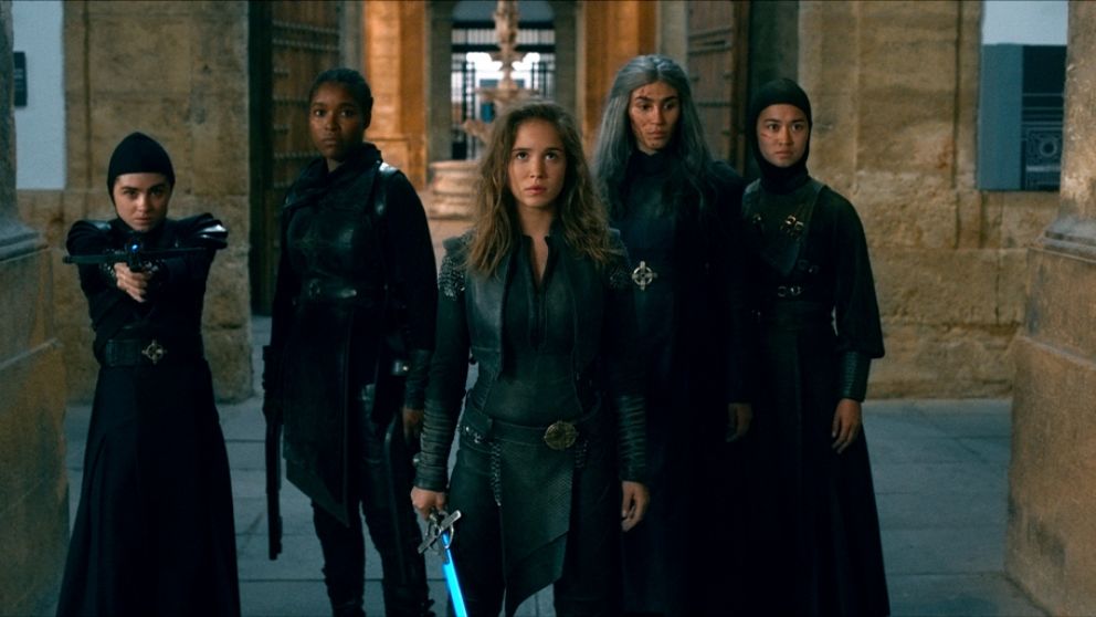 Un grupo inusual de guerreras de la Iglesia.