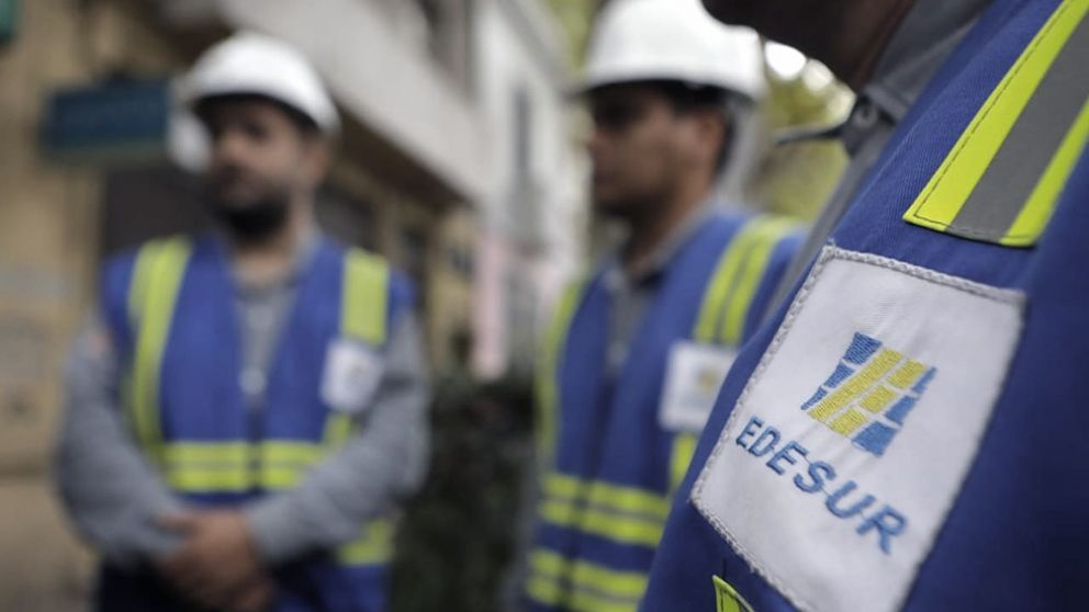 La empresa atribuyó los cortes de luz a un "estrés extraordinario" en la red