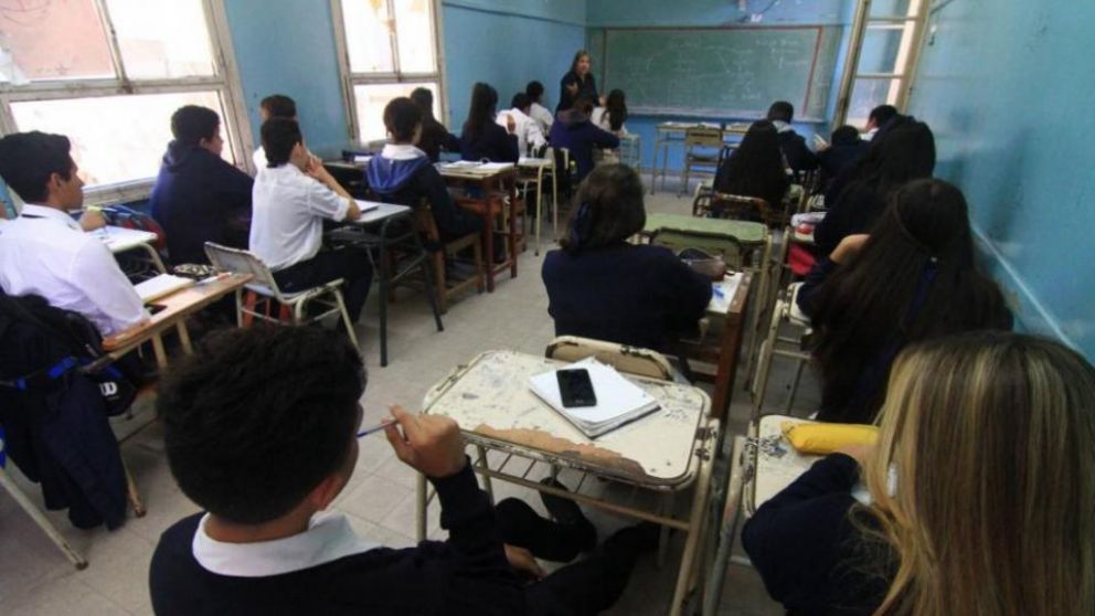 El informe describe que la mitad de las familias porteñas no pueden pagar las cuotas de los colegios privados