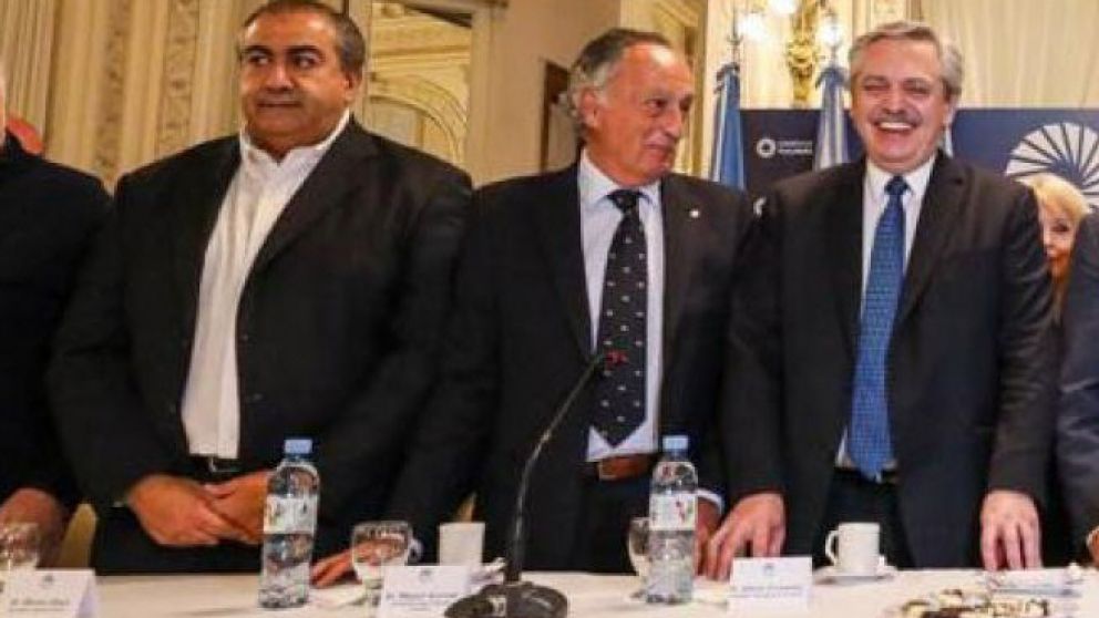 Acevedo destaca el funcionamiento del diálogo tripartito