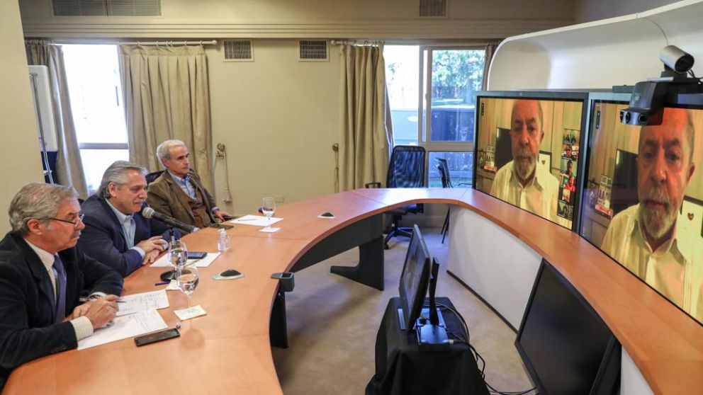 La reunión se realizó vía zoom