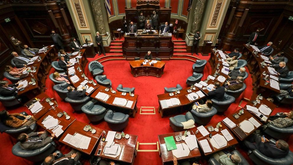 Uruguay aprueba una pol�mica ley con rechazo del Frente Amplio porque endurece la pol�tica de seguridad