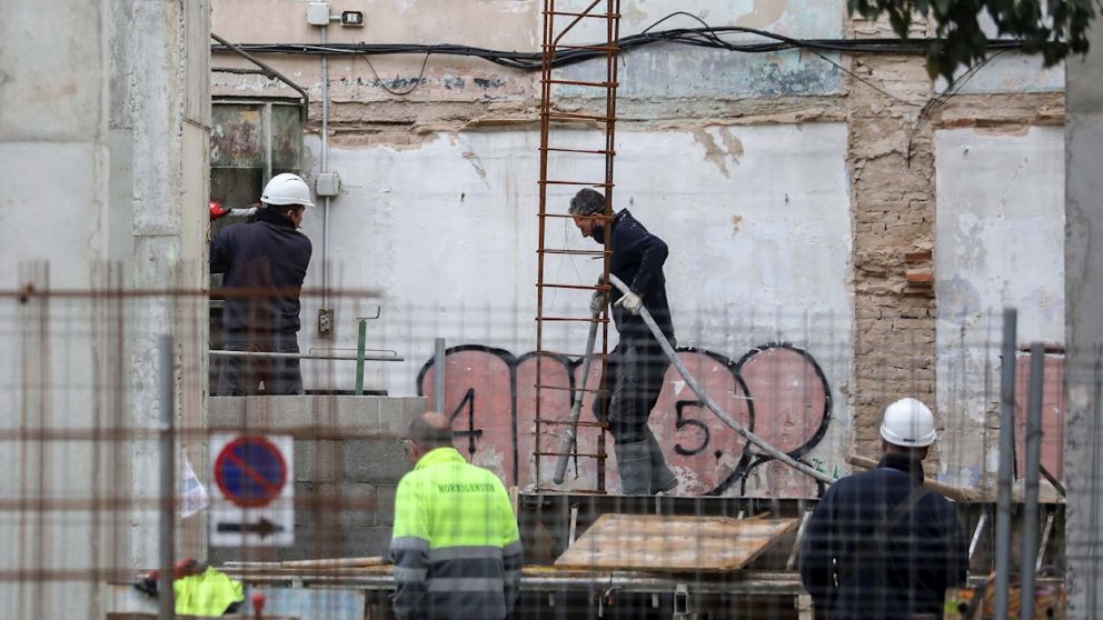 Moratoria, deuda y c�mo impulsar los incipientes rastros de la econom�a post pandemia