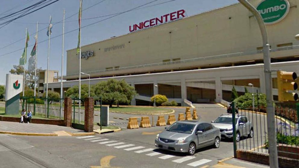 Unicenter, el shopping más emblemático del grupo, fue fundado en 1989