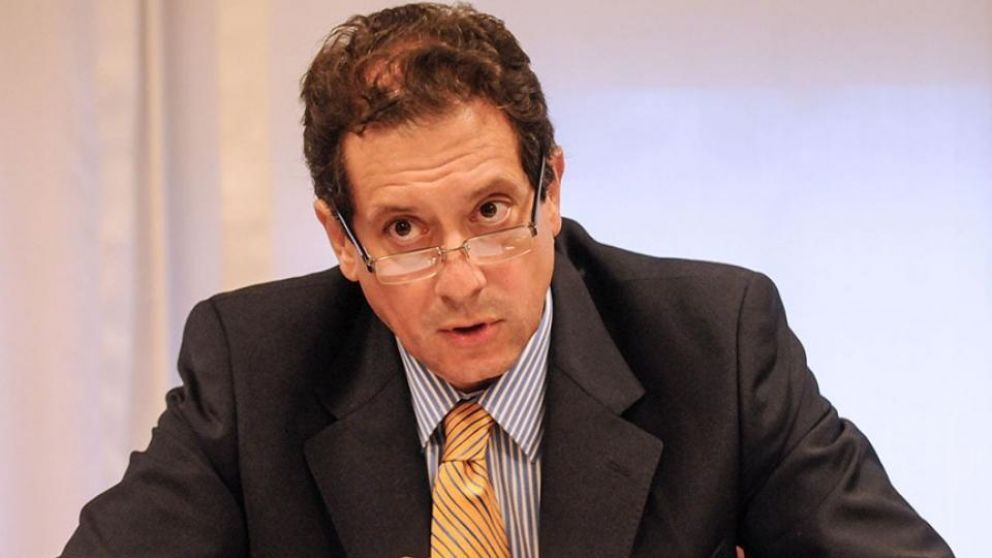 Para el BCRA la prioridad es reactivar y luego, pospandemia, absorber