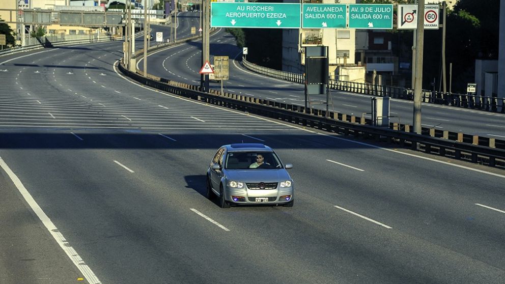 La cantidad de vehículos que circulan por las autopistas porteñas hoy se redujo un 25%