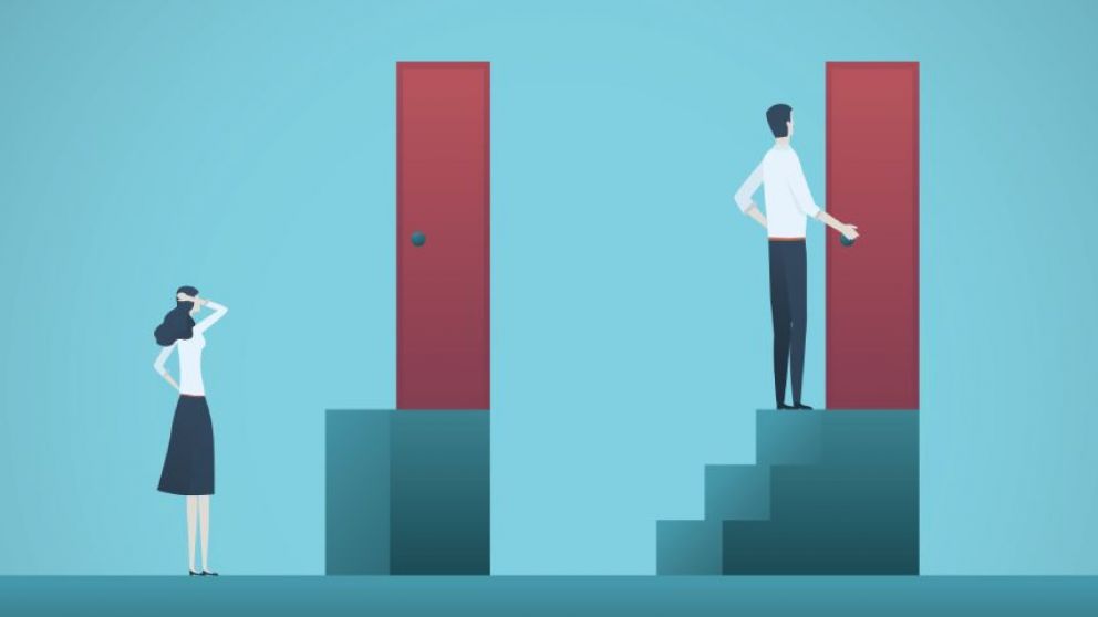 Brechas, recesión y otras peculiaridades