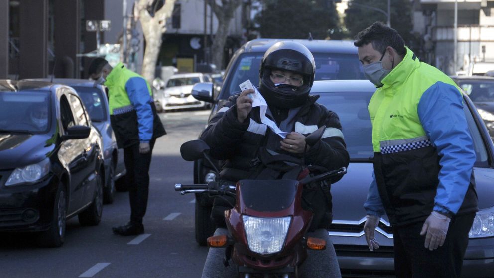 Se reforzarán los controles policiales para verificar que solo circulen quienes están habilitados