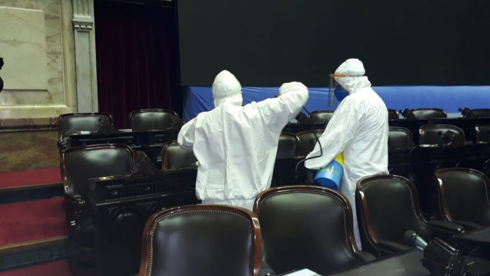 Desinfección y testeos en el Congreso por el diputado positivo