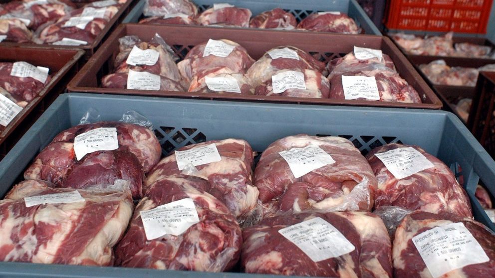 China realiza hisopados a los envíos de carne argentina