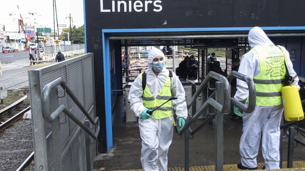 El tren Sarmiento suspendió su servicio esta mañana durante algunas horas por dos casos sospechosos de coronavirus en operarios