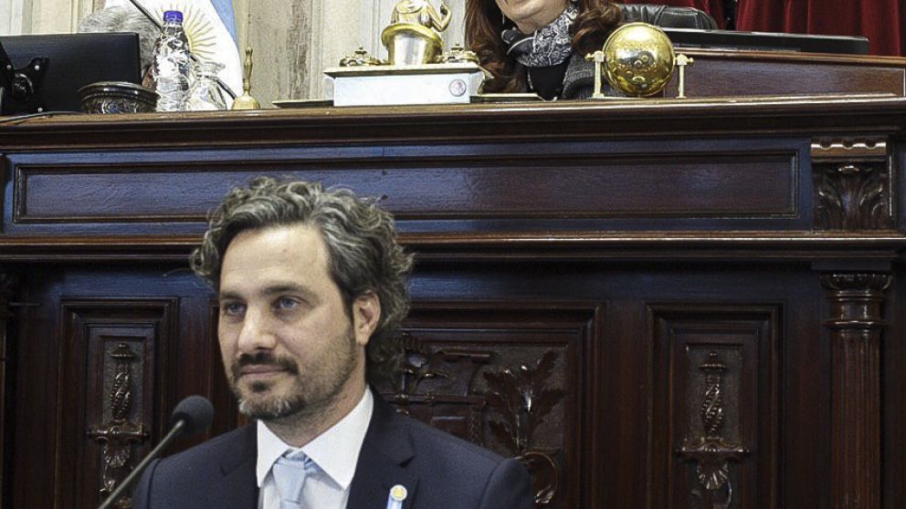 Cafiero brindó su informe en el Senado con la presencia de Cristina Kirchner