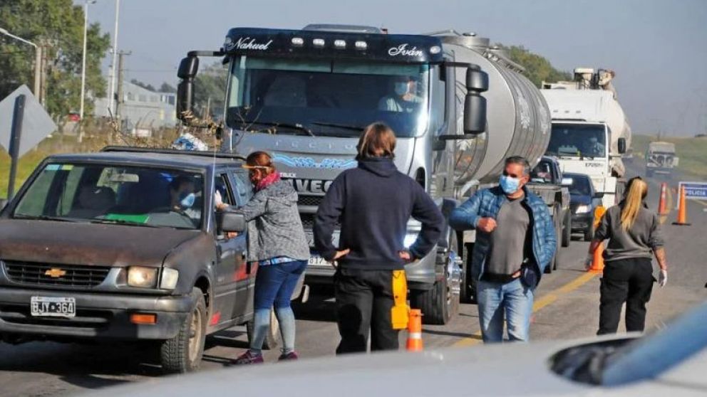 Con el camino rural clandestino, los automovilistas lograban evitar los controles por el Covid-19