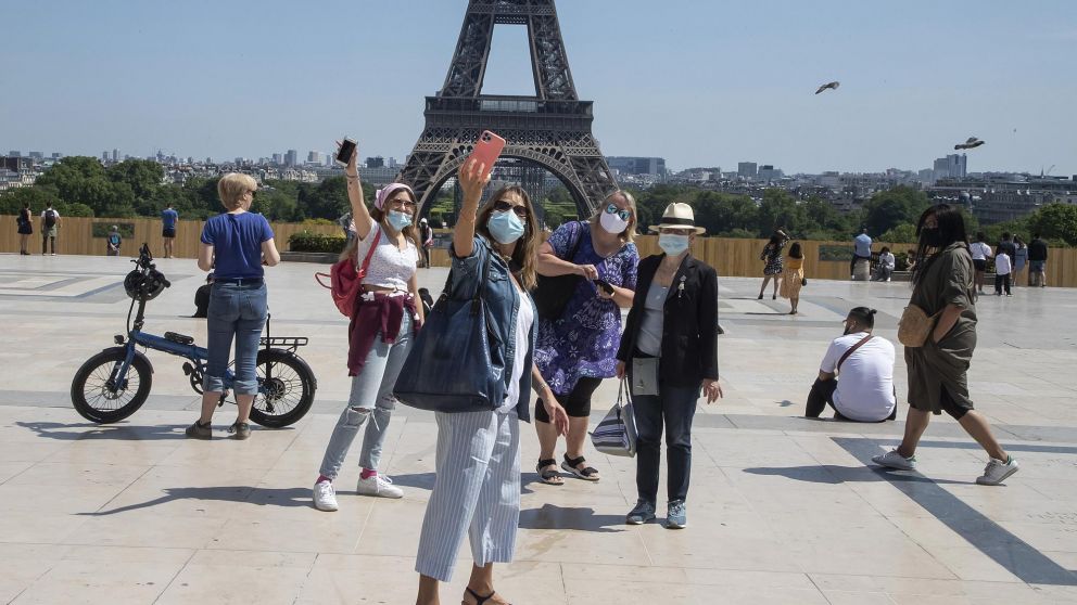 Francia dice que lo peor de la epidemia quedó atrás