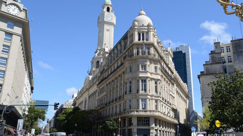 Proponen regulación del teletrabajo en el sector público porteño