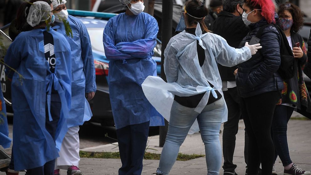 Comenzarón los testeos para encontrar posibles casos asintomáticos en los barrios de la Ciudad