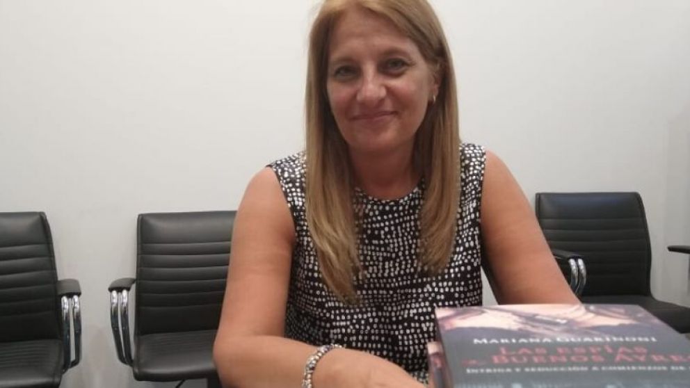 Mariana Guarinoni: “Las novelas ofrecen la posibilidad de escapar por un rato”