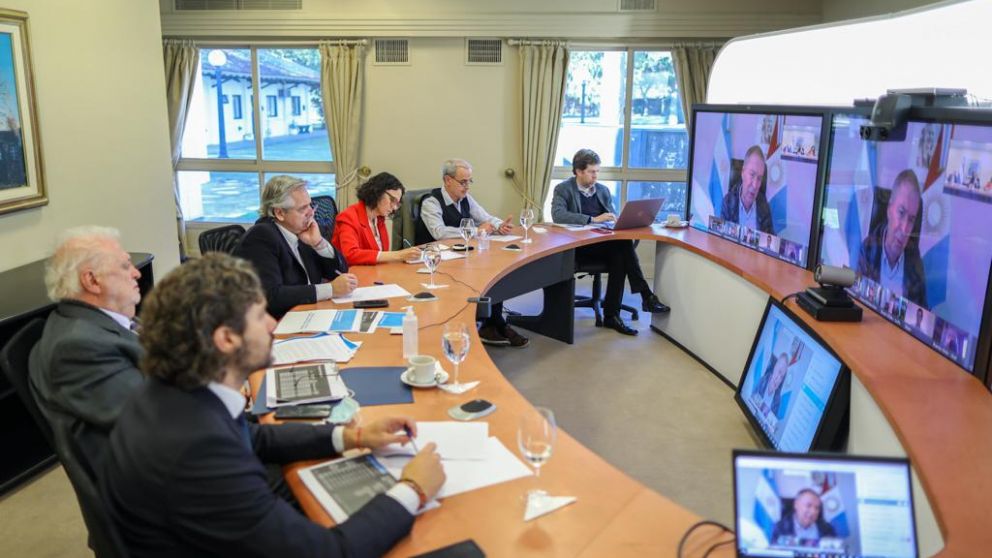Alberto Fernández se reúne en videoconferencia con los gobernadores para obtener el aval político y extender la cuarentena