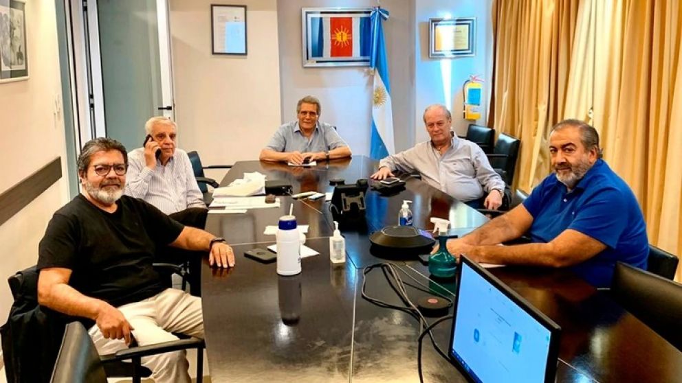 La central no tiene fisuras puertas para afuera