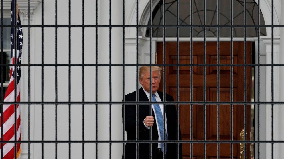 Trump fue encerrado en un búnker de la Casa Blanca durante las manifestaciones