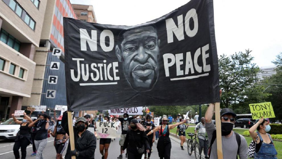 Algunas manifestaciones fueron pacíficas, pero hubo destrozos en varias ciudades