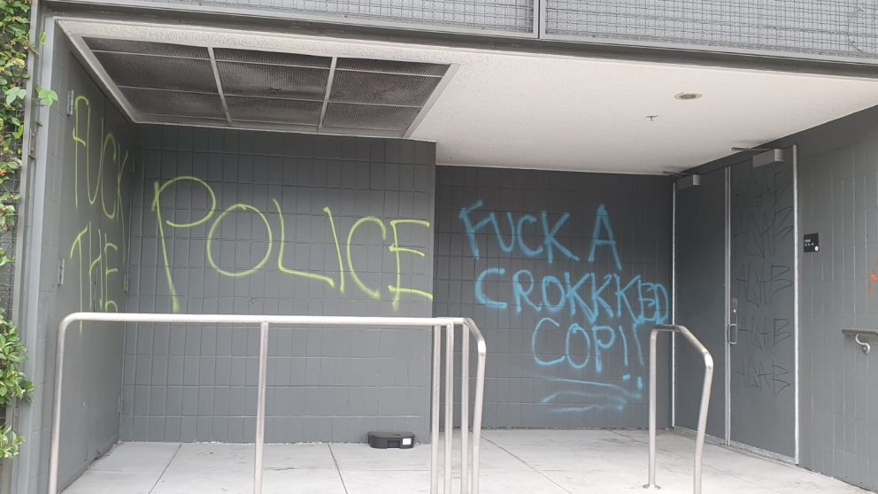 Destrozos, incendios y disturbios en Los Ángeles por el asesinato de George Floyd