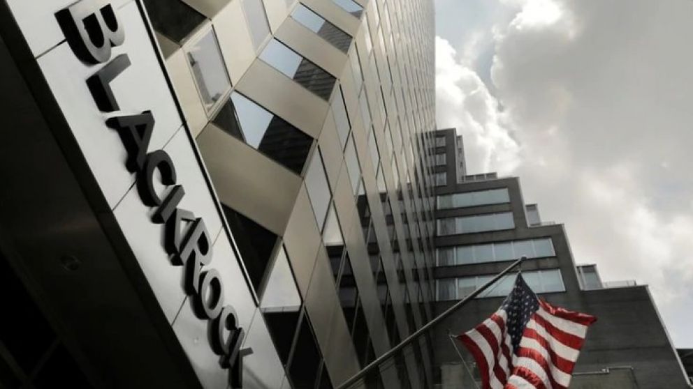Blackrock planteó a sus aliados revisar su contraoferta para arrimar posiciones con el Gobierno.