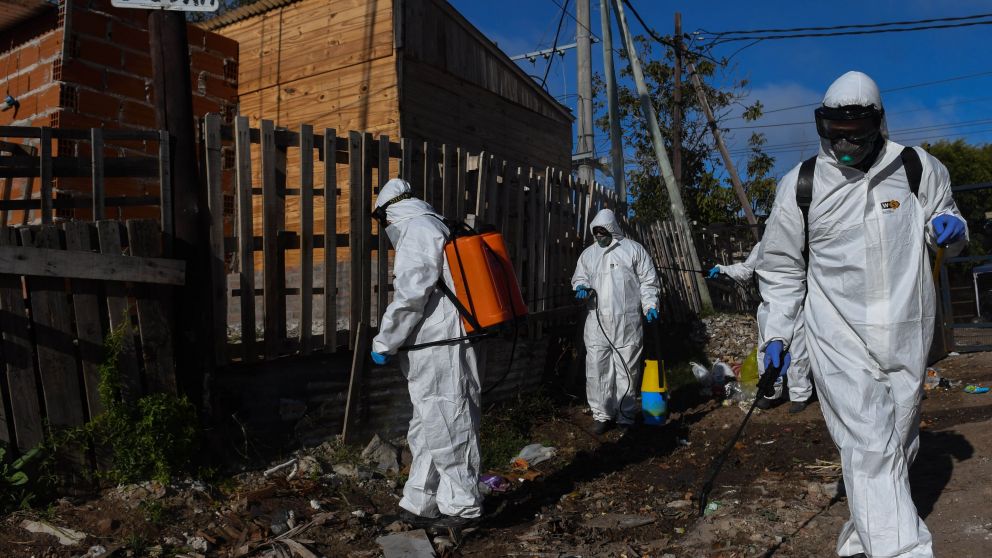 Operativos de desinfección en Villa Azul