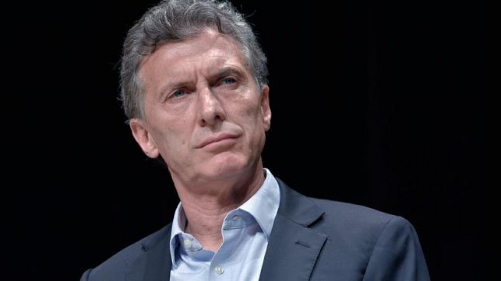 Macri compartió una nota que habla sobre "las colas del hambre" en España