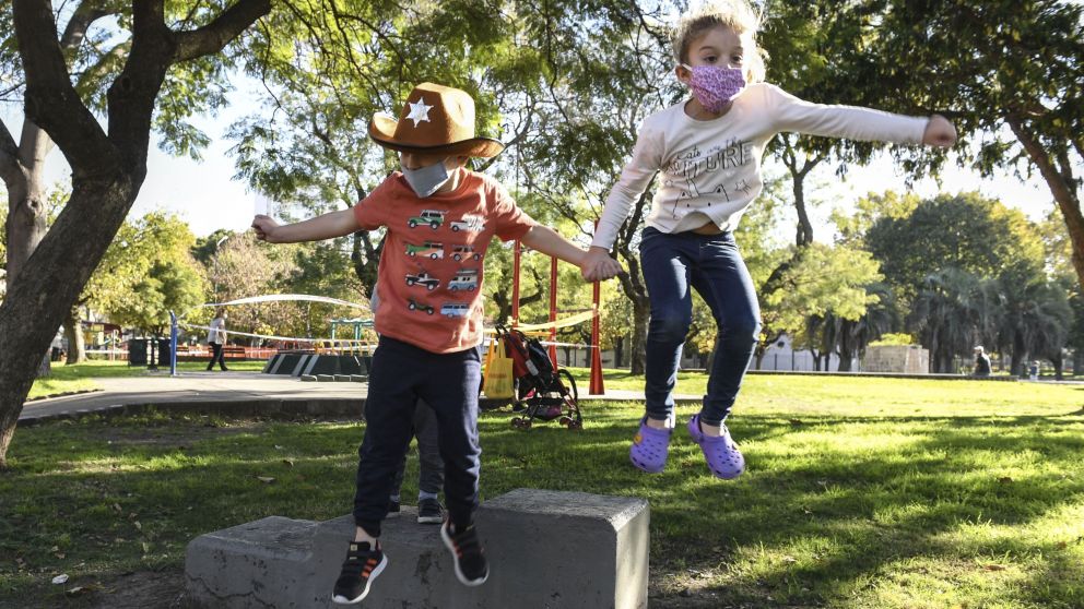 Los niños salieron en la Ciudad para disfrutar del fin de semana