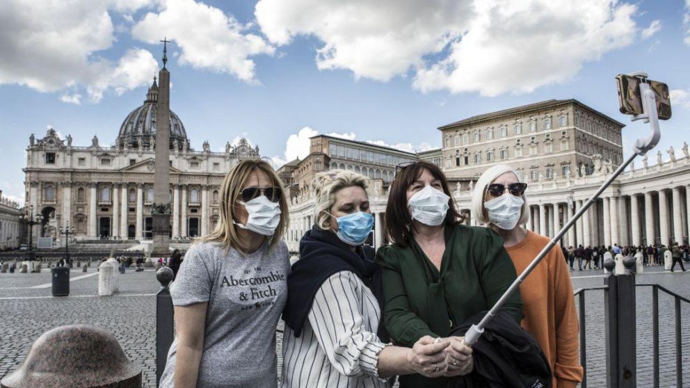 Italia y Grecia se reabren al turismo en junio