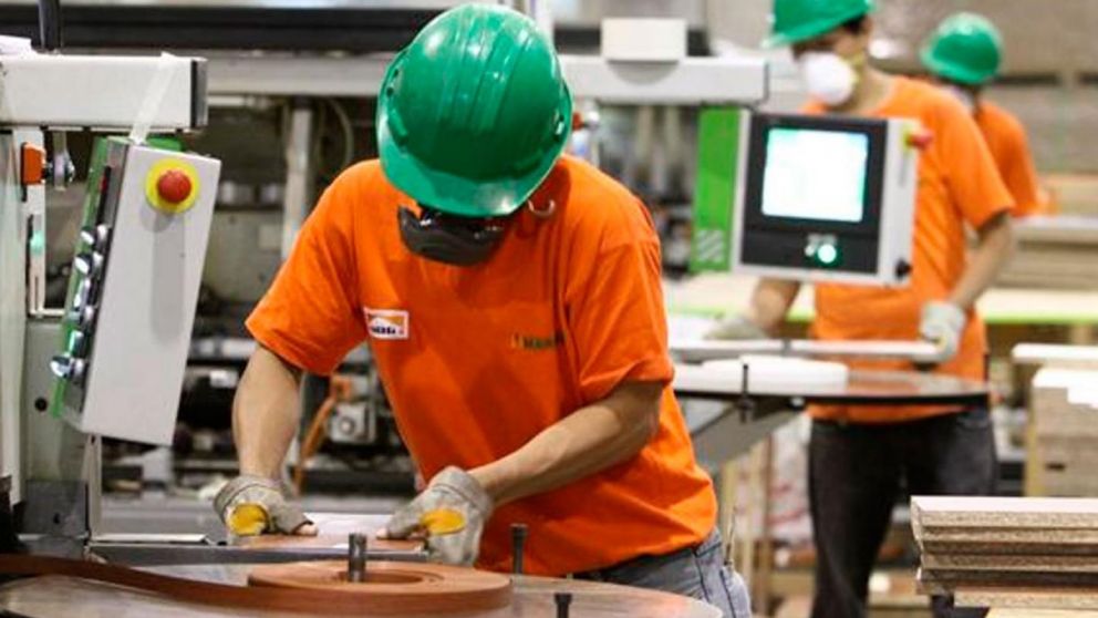 Industriales y comerciantes de CABA dicen que el sistema financiero "no est� a la altura"