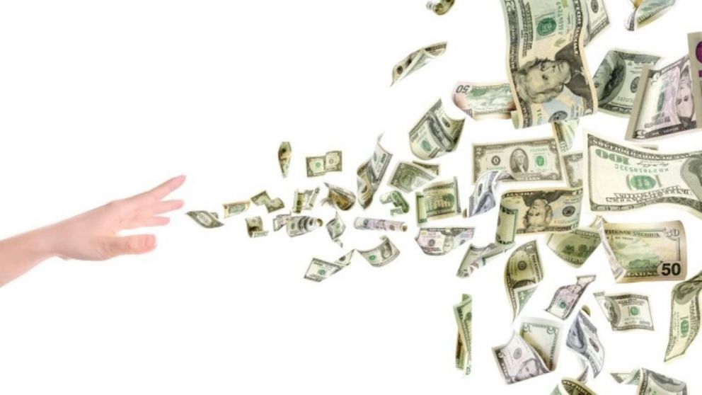 Los principales 100 compradores de dólares fugaron USD24.679 millones en 2015-2019